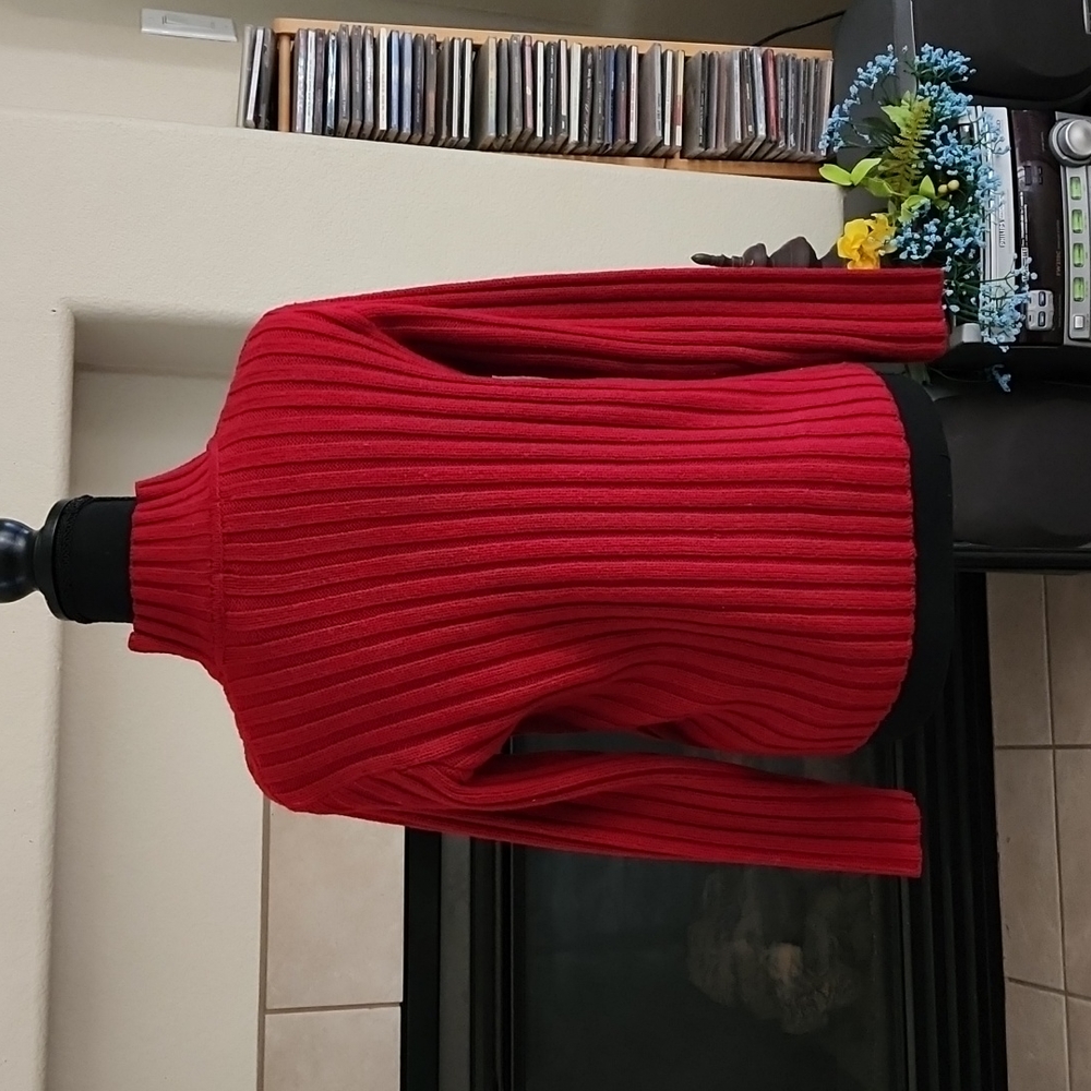 Sweater - Picture 3 of 7
